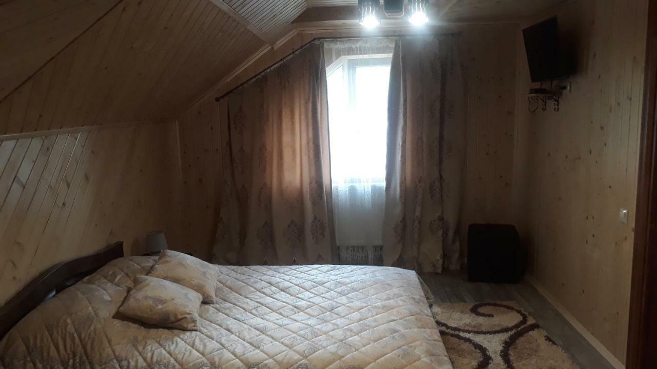 Bee House Поляниця Апартаменти Bukovel Exteriör bild